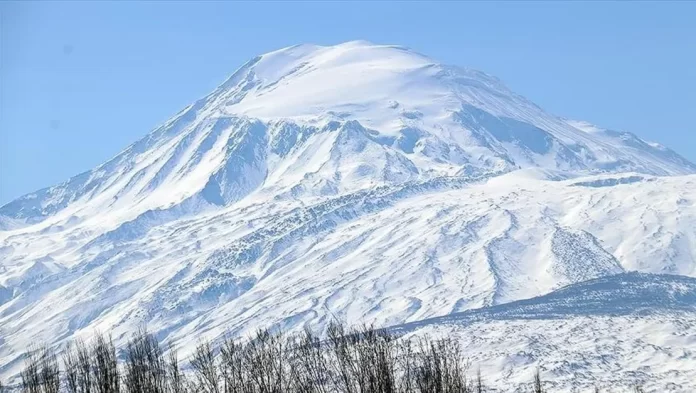 nuh-un-gemisi-nin-yerin-yukselisi-bilim-adamlari-3-bin-yillik-haritayi-inceledi