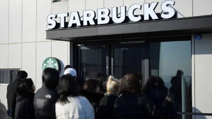 starbucks-tan-7-yil-sonra-politika-degisikligi