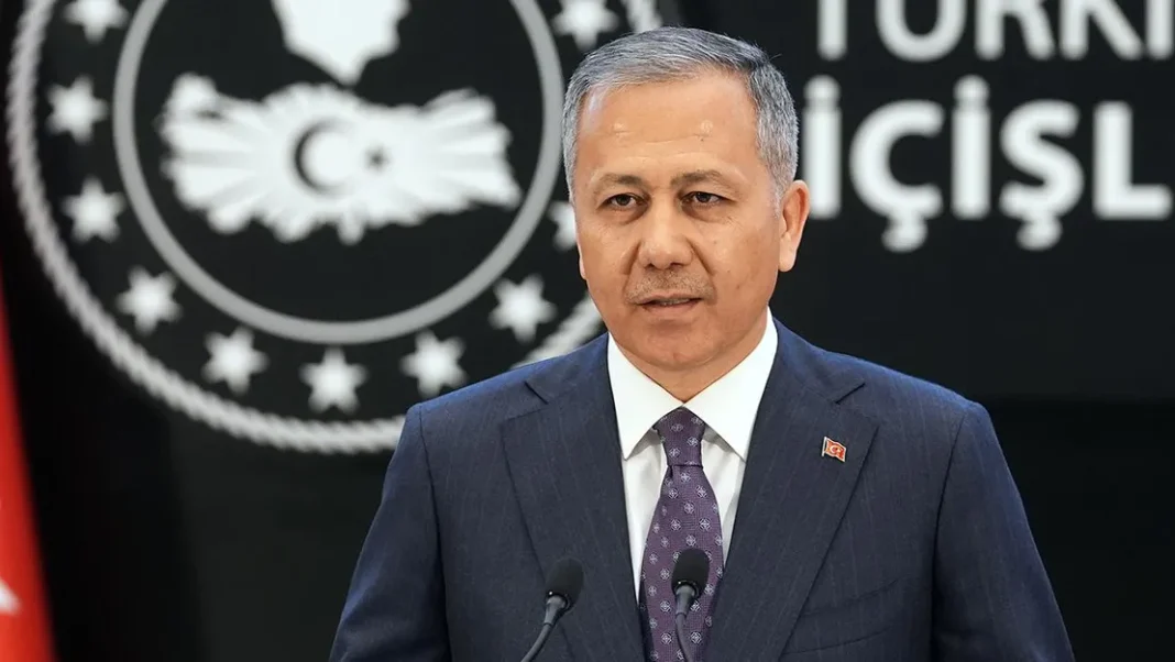 bakan-yerlikaya-kazalarda-13-kisi-vefat-etti