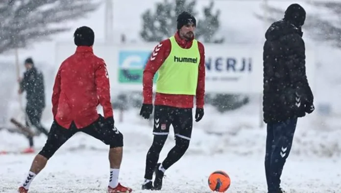 sivasspor-un-galatasaray-hazirligi-havadan-etkilendi