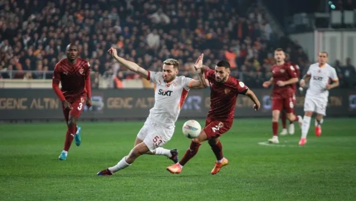 hatayspor-galatasaray-macinda-penalti-tartismasi-var-devam-dedi