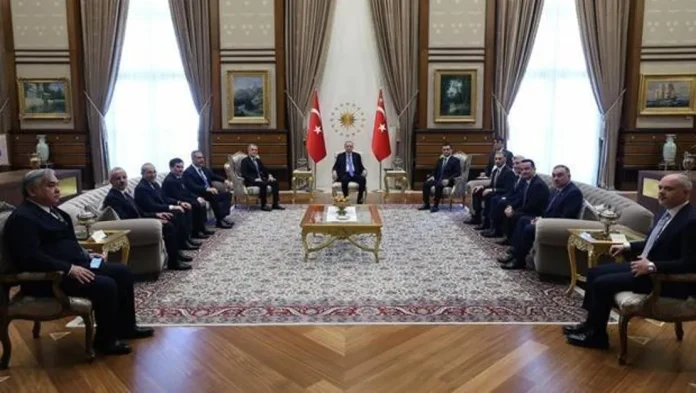 erdogan-kulliye-de-onemli-isimlerle-gorustu