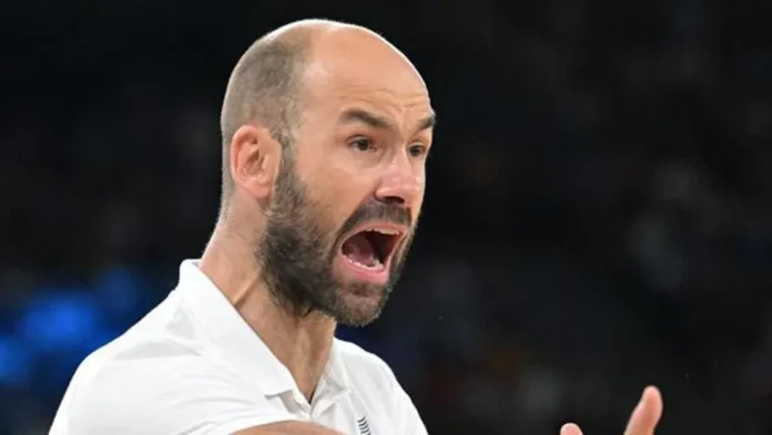 monaco-nun-yeni-basantrenoru-vassilis-spanoulis