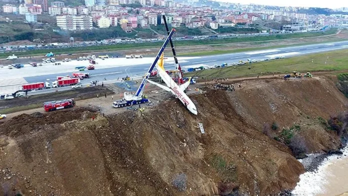 trabzon-da-ucak-kazasi-pilot-davasi-devam-ediyor