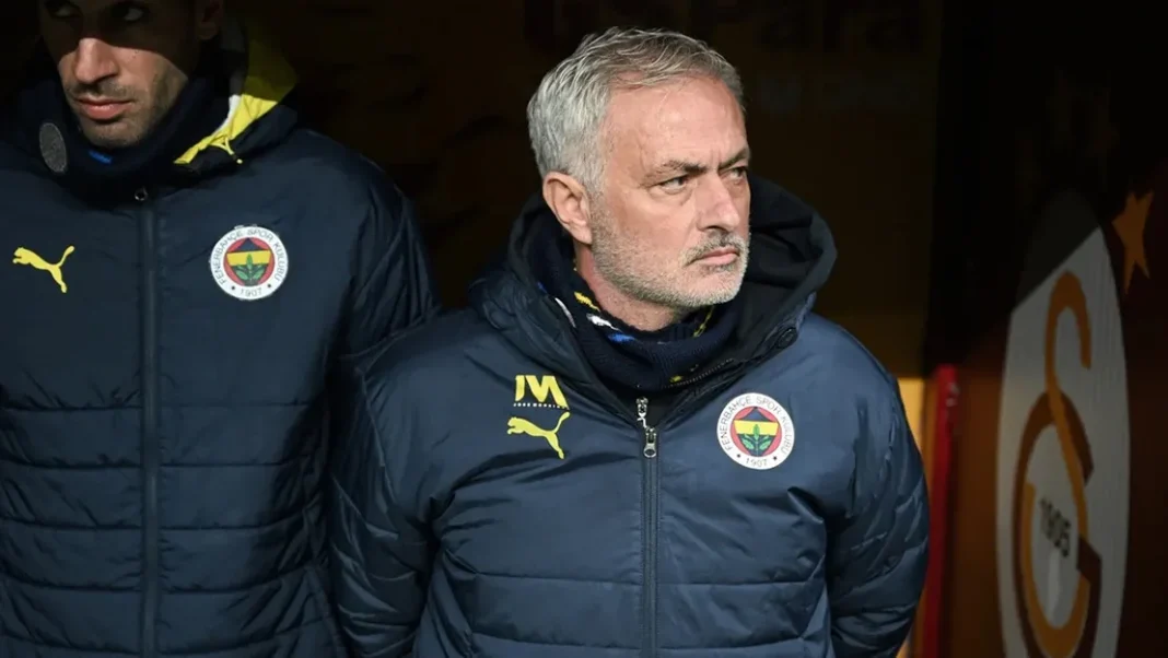 pfdk-mourinho-yu-saldiri-nedeniyle-sevk-etti