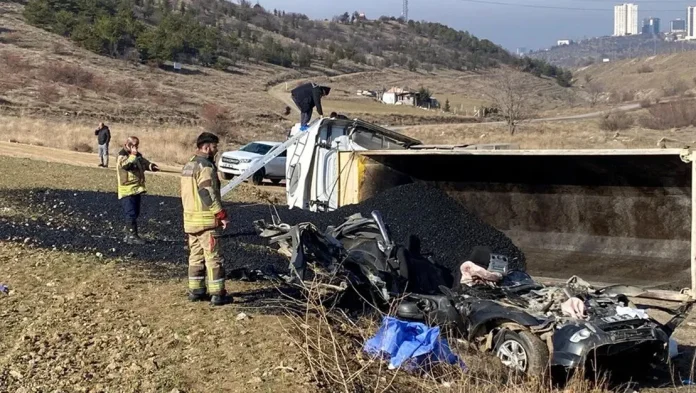 ankara-da-kaza-uc-belediye-personeli-oldu