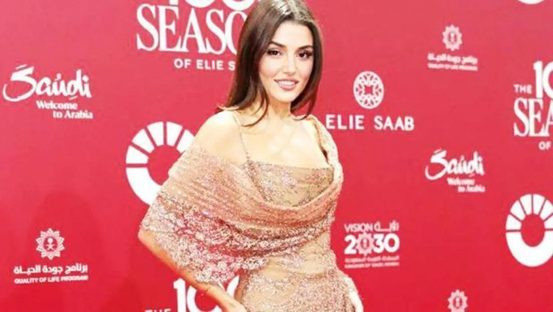 hande-ercel-elie-saab-la-geceye-damga-vurdu