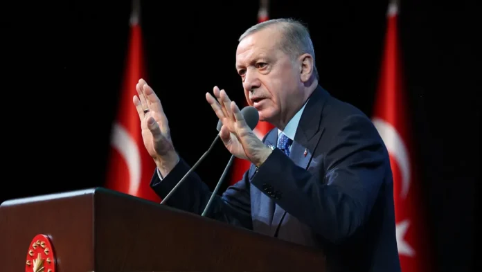 cumhurbaskani-erdogan-ve-heyeti-yurda-dondu