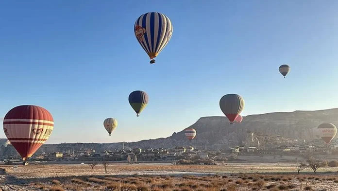 kapadokya-da-balonlar-yeniden-ucmaya-basladi