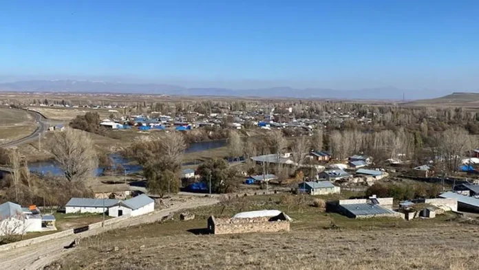 kadinlar-kars-ta-hatira-ormani-kurdu