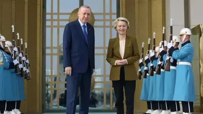 erdogan-ab-baskani-ni-kulliye-de-agirladi