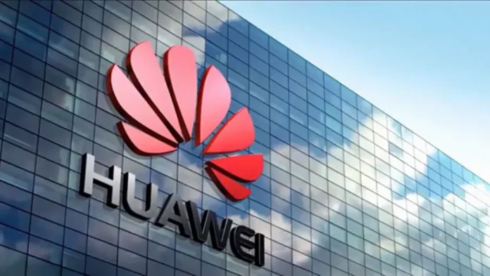 huawei-kompakt-telefon-uretmeyi-dusunmuyor