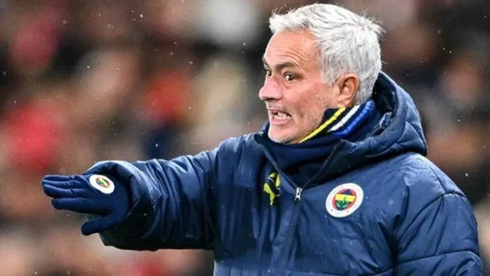 mourinho-galatasaray-1-puan-aldi