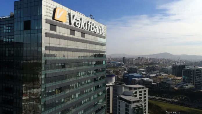 vakifbank-870-milyon-dolar-krediyi-aldi