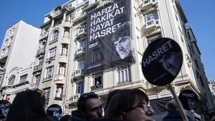 hrant-dink-agos-gazetesi-onunde-anildi