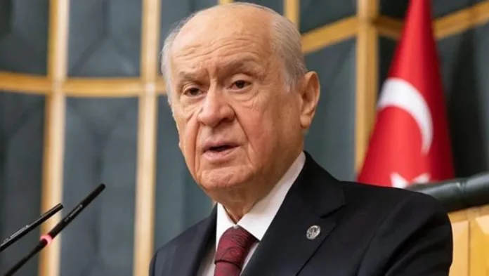 bahceli-suriye-halki-zincirlerini-kirdi