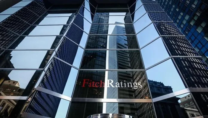 fitch-2025-te-turkiye-de-para-politikasi-artacak